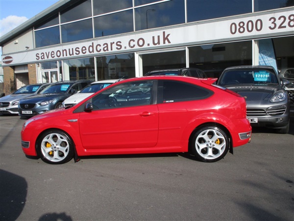 Ford Focus 2.5 ST-2 3dr