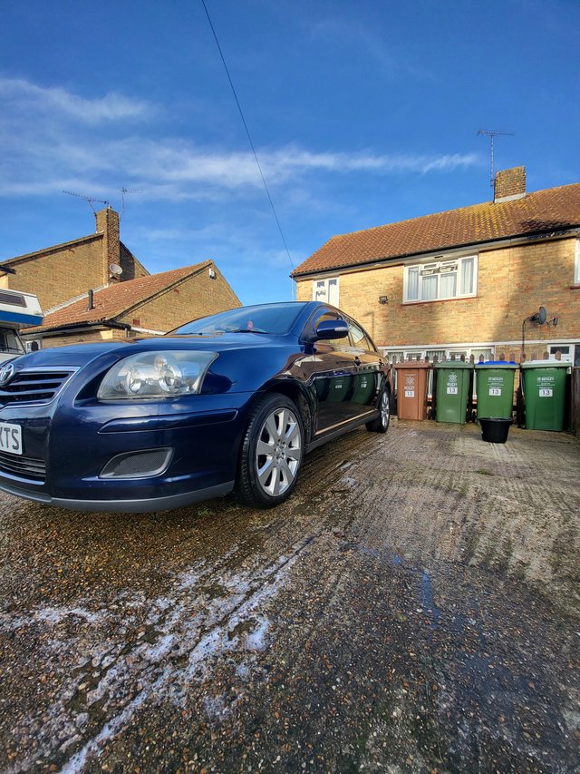 Toyota avensis 2.0l d4d t2 stunning low milage condition
