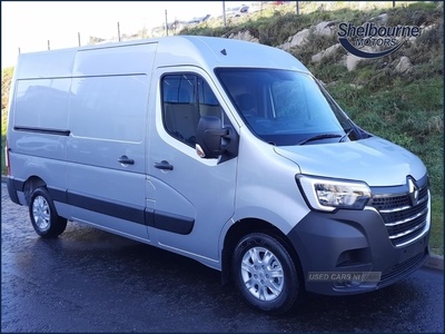 Renault Master MM35 ENERGY dCi 150 Business+ Medium Roof Van