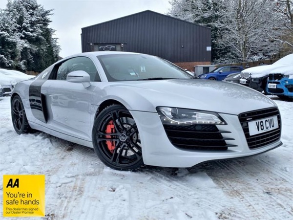 Audi R8 4.2 FSI Quattro 2dr R Tronic