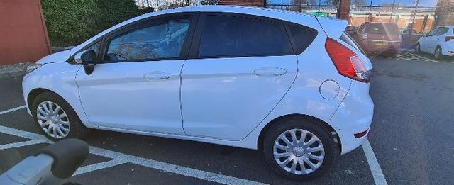 Ford fiesta 1.2 manual 65 reg white colour