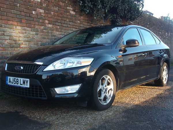 Ford Mondeo ZETEC -Door