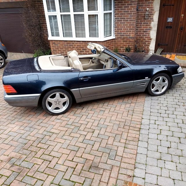  Classic Mercedes SL 320 - very good condition