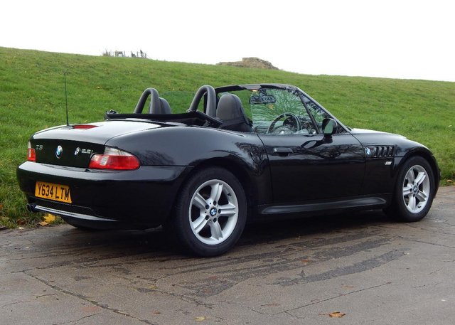 BMW Z3 convertible, manual straight 6, leather interior