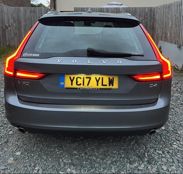 Volvo v90 D4 AUTO MOMENTUM -diesel 2.0