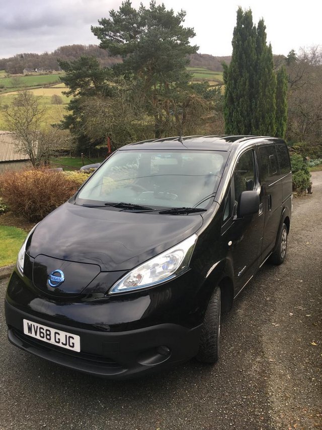Nissan ENV200 Electric 40kwh battery 7 seater 