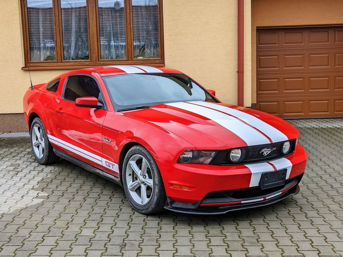 Ford USA - Mustang GT 5.0 Coyote V8 Race Red - 