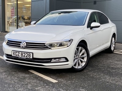 Volkswagen Passat SE BUSINESS 1.4 TSI 125PS 6-SPD