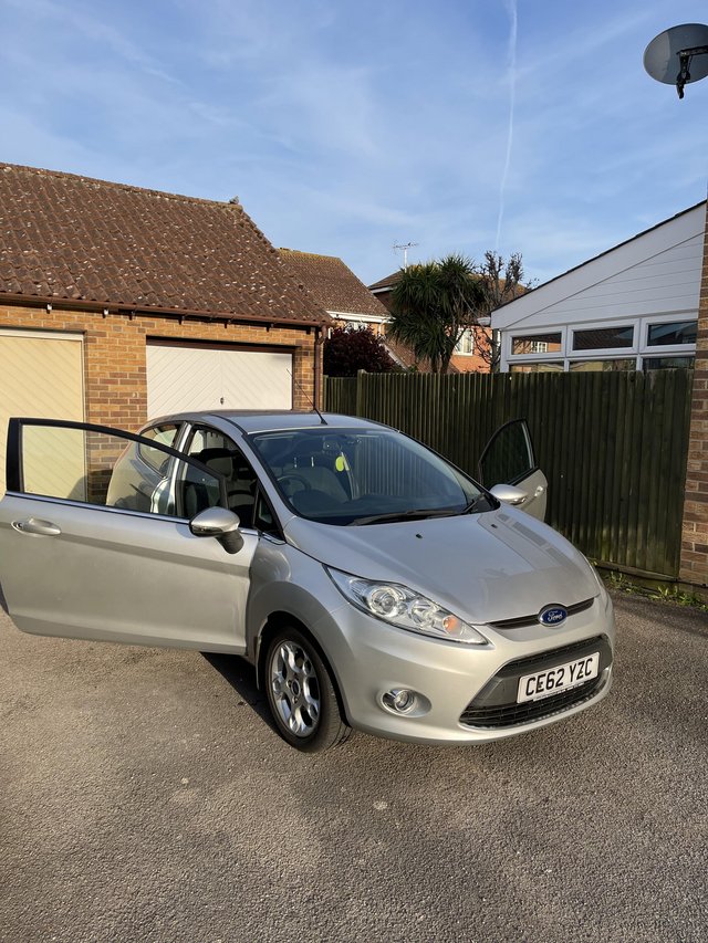 Silver Ford Fiesta () for sale !