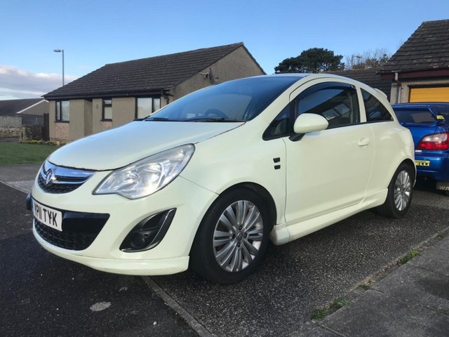  Vauxhall Corsa Excite AC 3d 1.2 Petrol Limited Edition