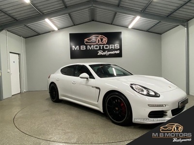 Porsche Panamera 3.0 D V6 TIPTRONIC 5d 300 BHP **WHAT A