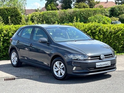 Volkswagen Polo HATCHBACK