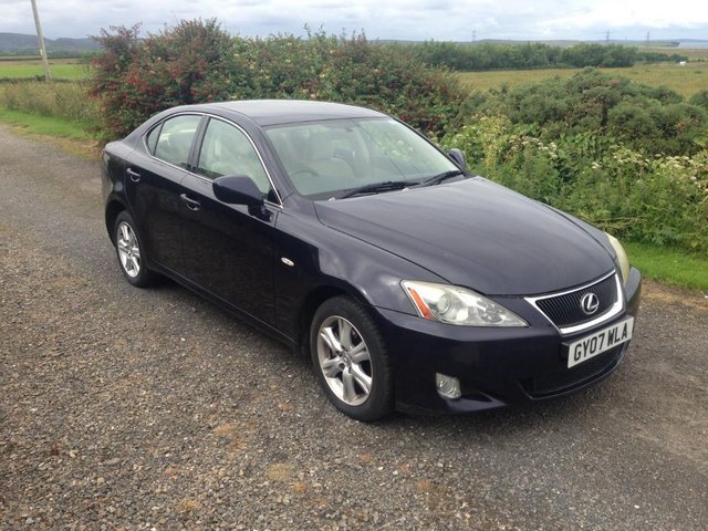 LEXUS IS220D DIESEL FSH AND MOT IN VGC