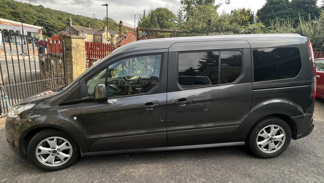 Grey 67 Reg Ford Grand Tourneo Connect Only 11k miles
