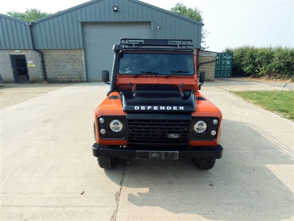 Land Rover Defender Adventure Station Wagon TDCi [