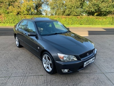 Lexus IS SALOON