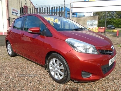 Toyota Yaris HATCHBACK