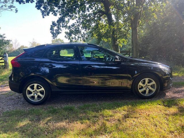 Volvo V40 Cross Country For Sale