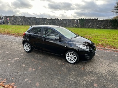 Mazda 2 HATCHBACK