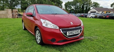 Peugeot 208 HATCHBACK