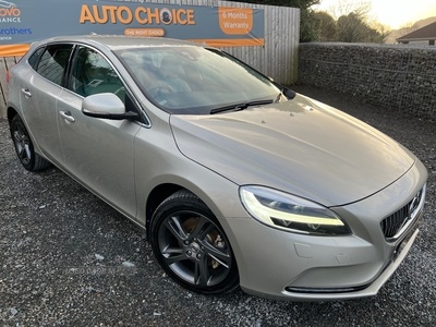 Volvo V40 HATCHBACK