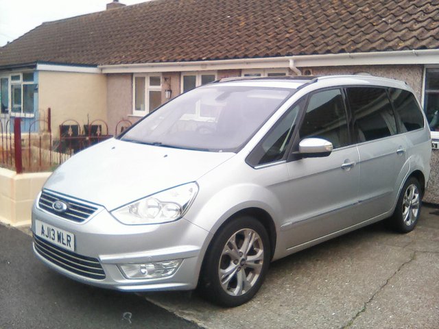 FORD GALAXY TITANIUM for sale as SPARES OR REPAIRS