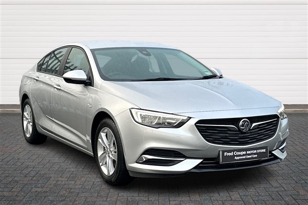 Vauxhall Insignia 1.5T [165] Design 5dr