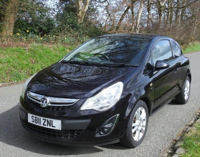 Vauxhall Corsa  sxi  miles