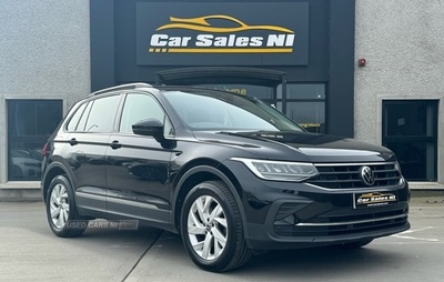 Volkswagen Tiguan 2.0 LIFE TDI DSG 5d 148 BHP