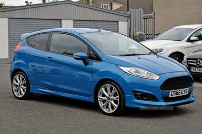 Ford Fiesta 1.0 ZETEC S 3d 139 BHP 17" Alloys, Navigation