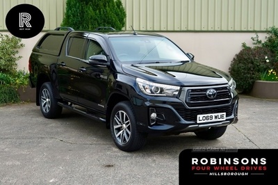 Toyota Hilux 2.4 INVINCIBLE X 4WD D-4D DCB 147 BHP LEATHER,