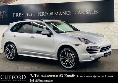 Porsche Cayenne 3.0 D V6 TIPTRONIC 5d 245 BHP £