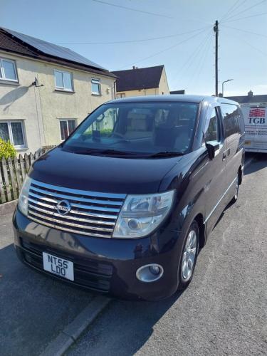 55 reg nissan elgrand 8 seater automatic 2.5 l petrol impor