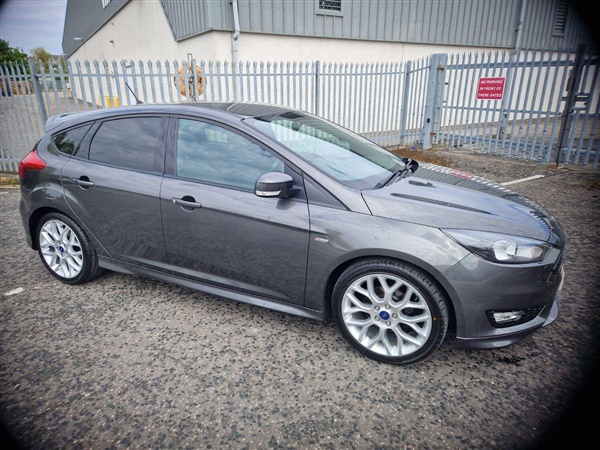 Ford Focus 1.0 T EcoBoost ST-Line