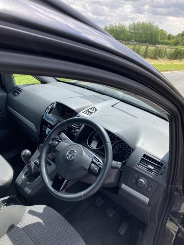 Vauxhall zafira SEVEN SEATER