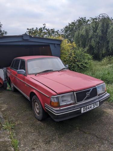  Volvo 240 Spares or Repair