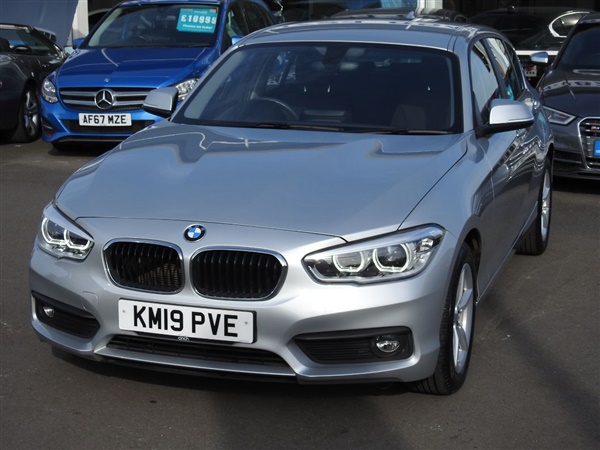 BMW 1 Series 116d SE Business 5dr [Nav/Servotronic]