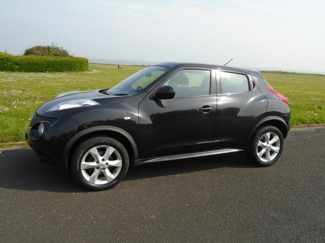 NISSAN JUKE 1.6 ACENTA - BLACK