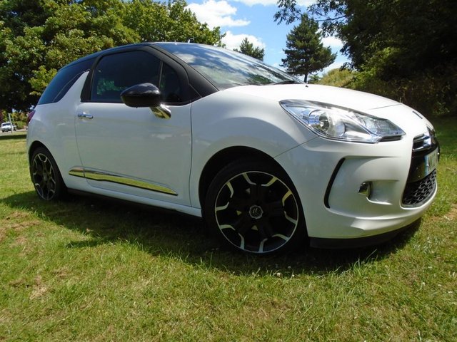 CITROEN DS3 STYLE PLUS  - WHITE