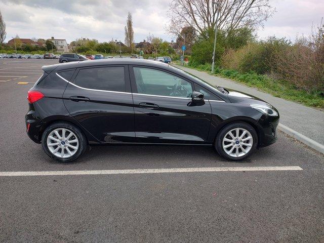 FORD FIESTA TITANIUM AUTOMATIC  PLATE  MILES 5