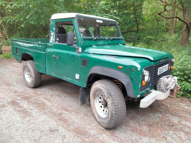  Land rover Defender TD5 High Cap Pickup