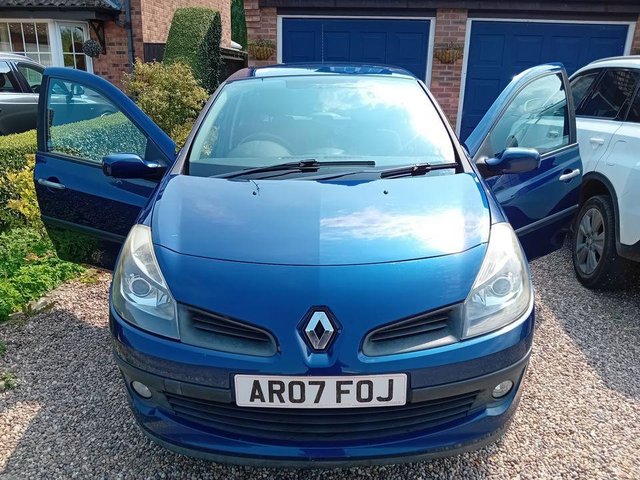  Renault clio dynamique dci l diesel 5 speed