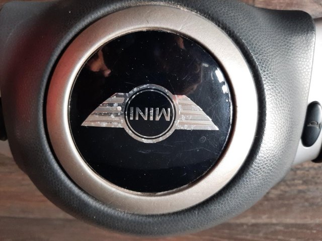 Mini R53 2 spoke steering wheel with airbag £25 ONO