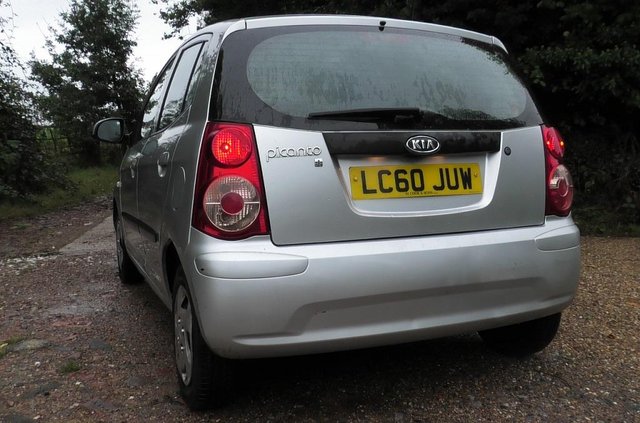  Kia Picanto.  miles. Cheap road tax New MOT ULEZ