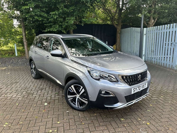 Peugeot  PureTech Allure 5dr