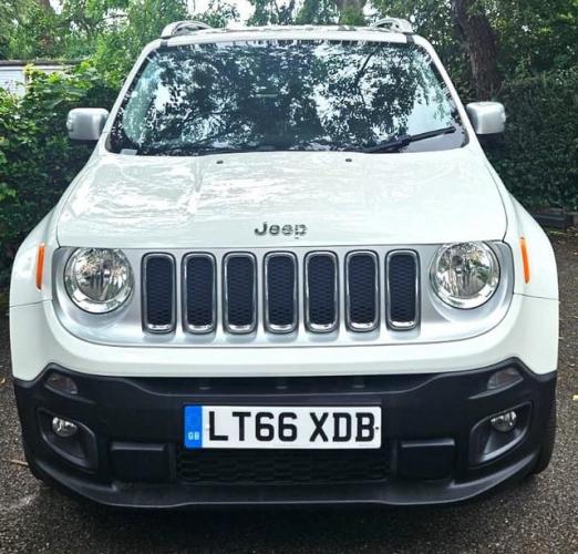 Jeep Renegade Auto Diesel Recent MOT New Tyre Full Tracking