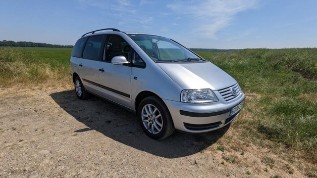 Volkswagen Sharan SE TDI  One Owner. SKU 650