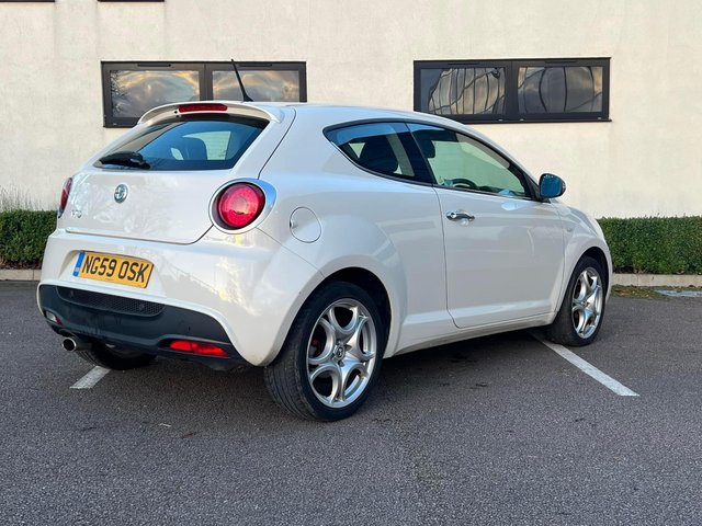 Alpha Romeo mito 1.4 hatchback