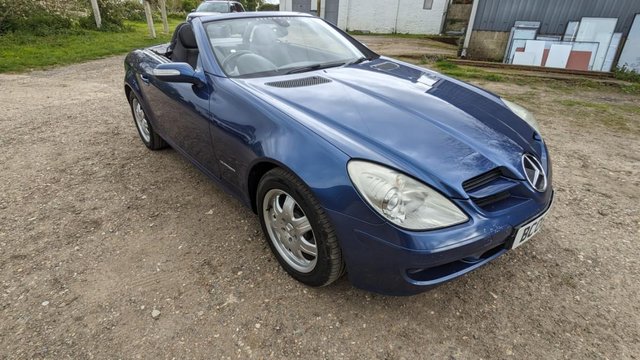 MERCEDES BENZ SLK200 Kompressor Auto Convertible SKU 761